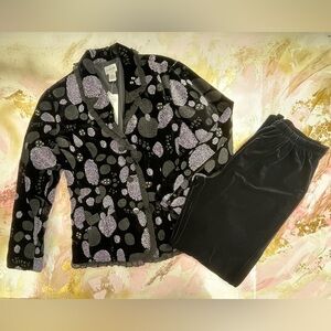 Chico’s black white ruffle evening shine velvet velour jacket and pants set 1/M